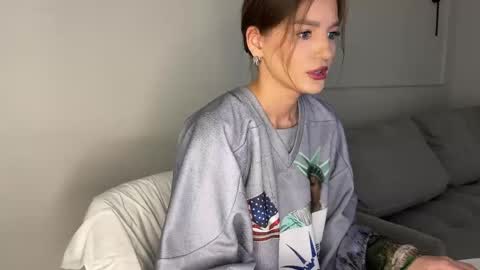 xxx_leila online show from April 5, 10:03 am