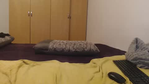 Ayanda online show from September 11, 9:37 pm