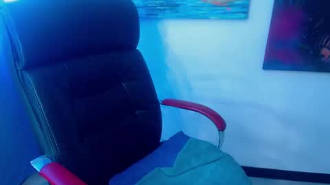 MIA HOT online show from January 22, 2:14 pm