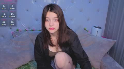 foxy online show from June 20, 6:22 pm