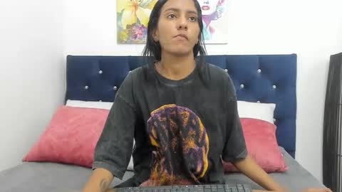 yaiza_sexylovee online show from January 9, 12:26 am