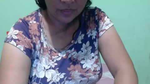 yann40247 online show from March 8, 10:24 pm