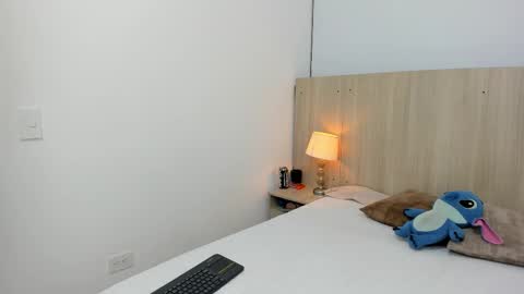 Yasmin Ortiz online show from March 11, 3:55 am