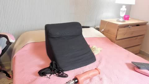 yeika_foxy online show from March 5, 11:50 am