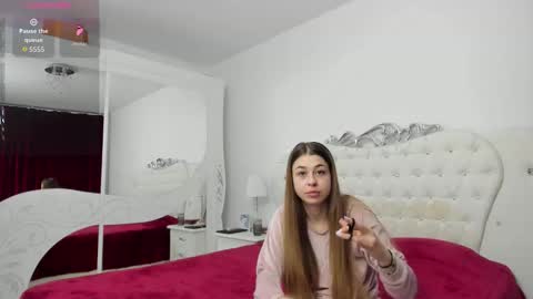 yennefer13 online show from April 7, 8:44 pm