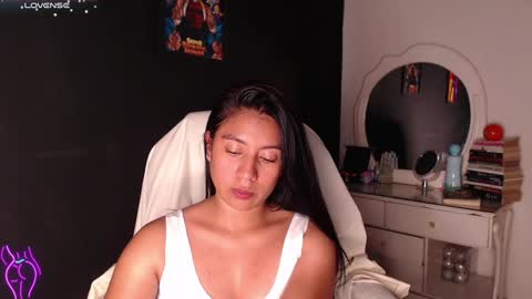 Yesi online show from January 25, 5:48 pm