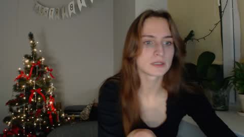 Snapshot of yes_to_heaven chatting on December 11, 9:34 pm Zoe online show from December 11, 9:34 pm