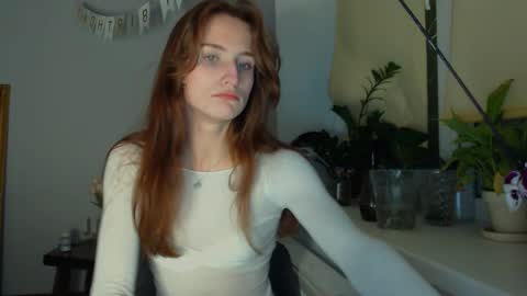 Snapshot of yes_to_heaven chatting on March 12, 9:35 pm Zoe online show from March 12, 9:35 pm