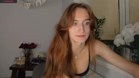Snapshot of yes_to_heaven chatting on September 12, 8:38 pm Zoe online show from September 12, 8:38 pm