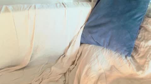 Brienne  online show from February 12, 5:25 pm