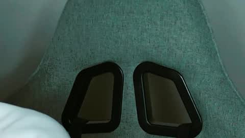 yoka_paradoxxx online show from November 14, 5:29 am