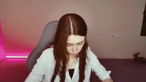 yoka_paradoxxx online show from February 27, 10:04 am