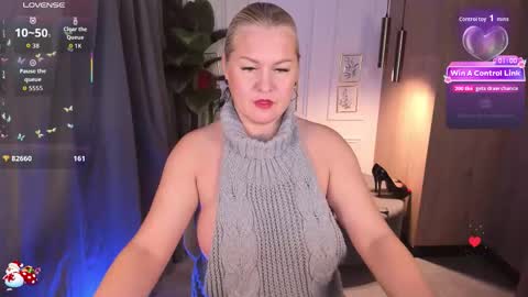 Yolanda online show from December 13, 8:37 pm