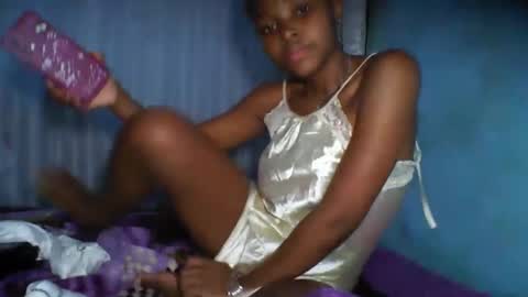Snapshot of yolandrina90 chatting on September 29, 5:40 pm yolandrina90 online show from September 29, 5:40 pm