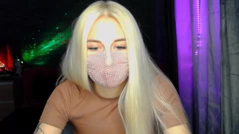 Snapshot of your___barbie chatting on March 12, 6:00 pm Barbie online show from March 12, 6:00 pm