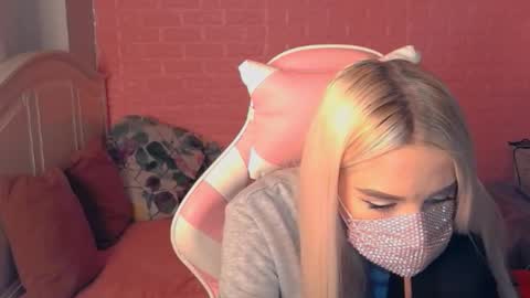 Snapshot of your___barbie chatting on February 22, 7:10 pm Barbie online show from February 22, 7:10 pm