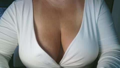 Maria Love online show from February 8, 7:56 am