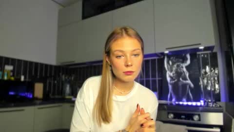 Alice online show from October 21, 1:59 pm