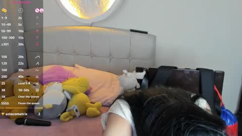 mia3 online show from February 7, 4:38 am