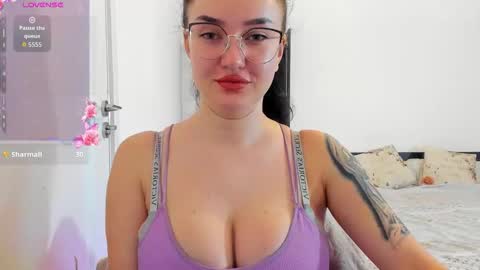 your_bustygirl online show from November 29, 8:51 am