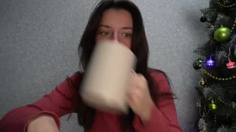 Snapshot of your_little_flexible_girl chatting on January 6, 9:11 pm Meri online show from January 6, 9:11 pm