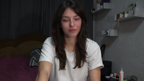 Snapshot of your_little_flexible_girl chatting on January 19, 9:23 pm Meri online show from January 19, 9:23 pm