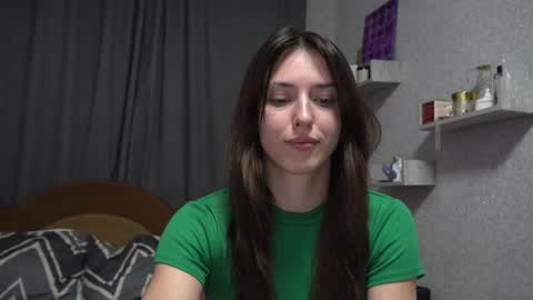 Snapshot of your_little_flexible_girl chatting on January 17, 9:50 pm Meri online show from January 17, 9:50 pm