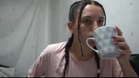 Snapshot of your_little_flexible_girl chatting on September 20, 8:51 pm Meri online show from September 20, 8:51 pm