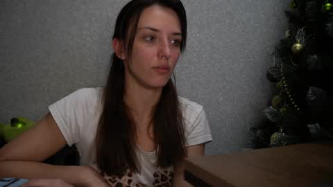 Snapshot of your_little_flexible_girl chatting on December 23, 9:29 pm Meri online show from December 23, 9:29 pm