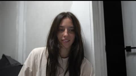 Snapshot of your_little_flexible_girl chatting on October 14, 7:49 pm Meri online show from October 14, 7:49 pm