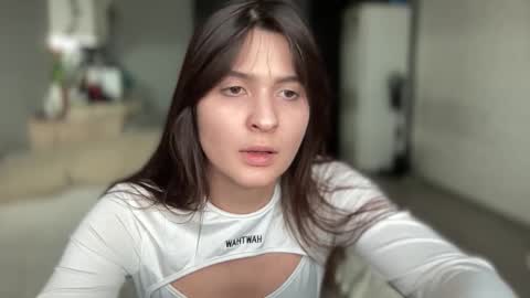 Snapshot of your_sweet_angel_ chatting on February 18, 2:38 pm Mia online show from February 18, 2:38 pm