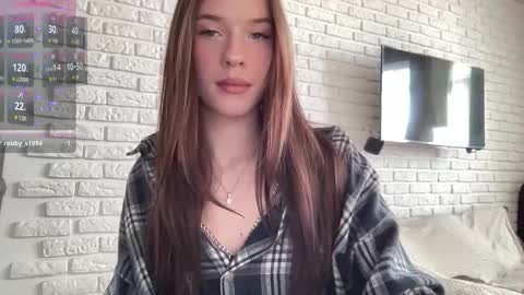 Mia  online show from January 19, 11:28 am