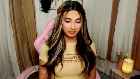 Snapshot of yourasianfave_drea chatting on October 18, 11:35 am DREA online show from October 18, 11:35 am
