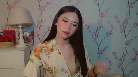 Snapshot of yourdreamgirljane chatting on October 18, 3:31 am JANE online show from October 18, 3:31 am