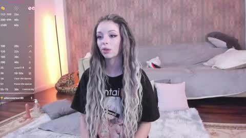 Mary online show from February 25, 8:58 am