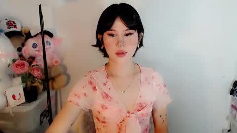 PrettyElla online show from October 24, 3:46 am