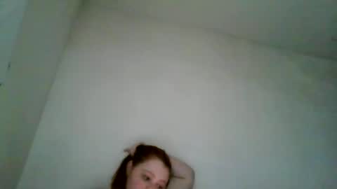 yourgirl_189 online show from March 12, 11:22 pm