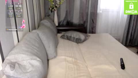 Snapshot of yourplanetoflove chatting on October 31, 6:04 am matypleazure online show from October 31, 6:04 am