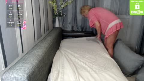 Snapshot of yourplanetoflove chatting on January 26, 12:37 am matypleazure online show from January 26, 12:37 am