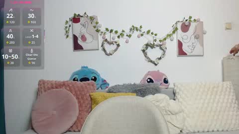 yours_goddess online show from August 4, 7:31 pm