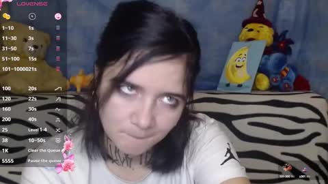 Snapshot of yours_good_mood chatting on December 14, 1:27 am Im - DANI .insta - hardblade1 online show from December 14, 1:27 am