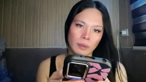 yourseductive_jem online show from July 3, 3:23 am
