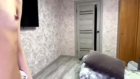 yourselenas online show from May 12, 7:42 pm