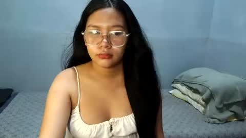 yoursexy_reb online show from February 22, 6:47 am