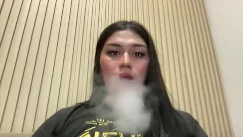 Yanahh online show from February 14, 4:42 pm