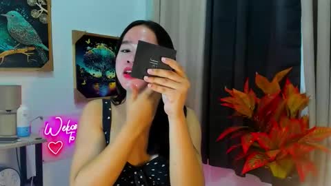 ashy online show from December 3, 5:32 am