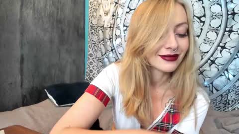 Snapshot of yourvenus00 chatting on October 8, 9:57 am YourVenus00 -Follow my OF online show from October 8, 9:57 am