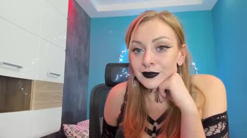 Snapshot of yourvenus00 chatting on January 24, 4:17 pm YourVenus00 -Follow my OF online show from January 24, 4:17 pm