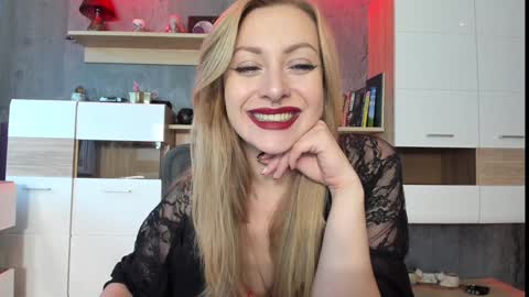 Snapshot of yourvenus00 chatting on January 3, 7:27 am YourVenus00 -Follow my OF online show from January 3, 7:27 am