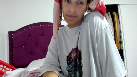 elizabeth  ju   online show from February 17, 12:21 am